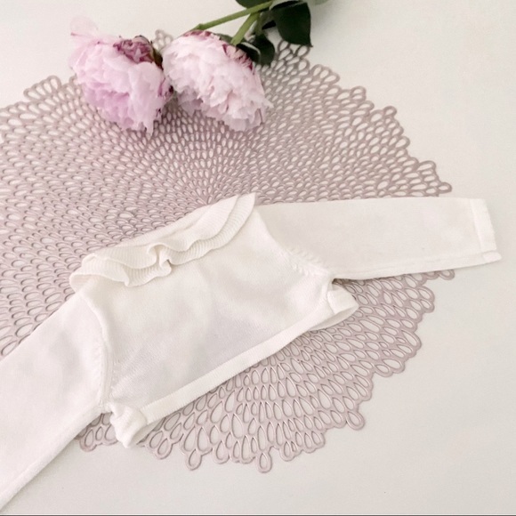 🌸3/$30🌸 Cute Baby Gap and Carter’s bundle - Picture 4 of 11